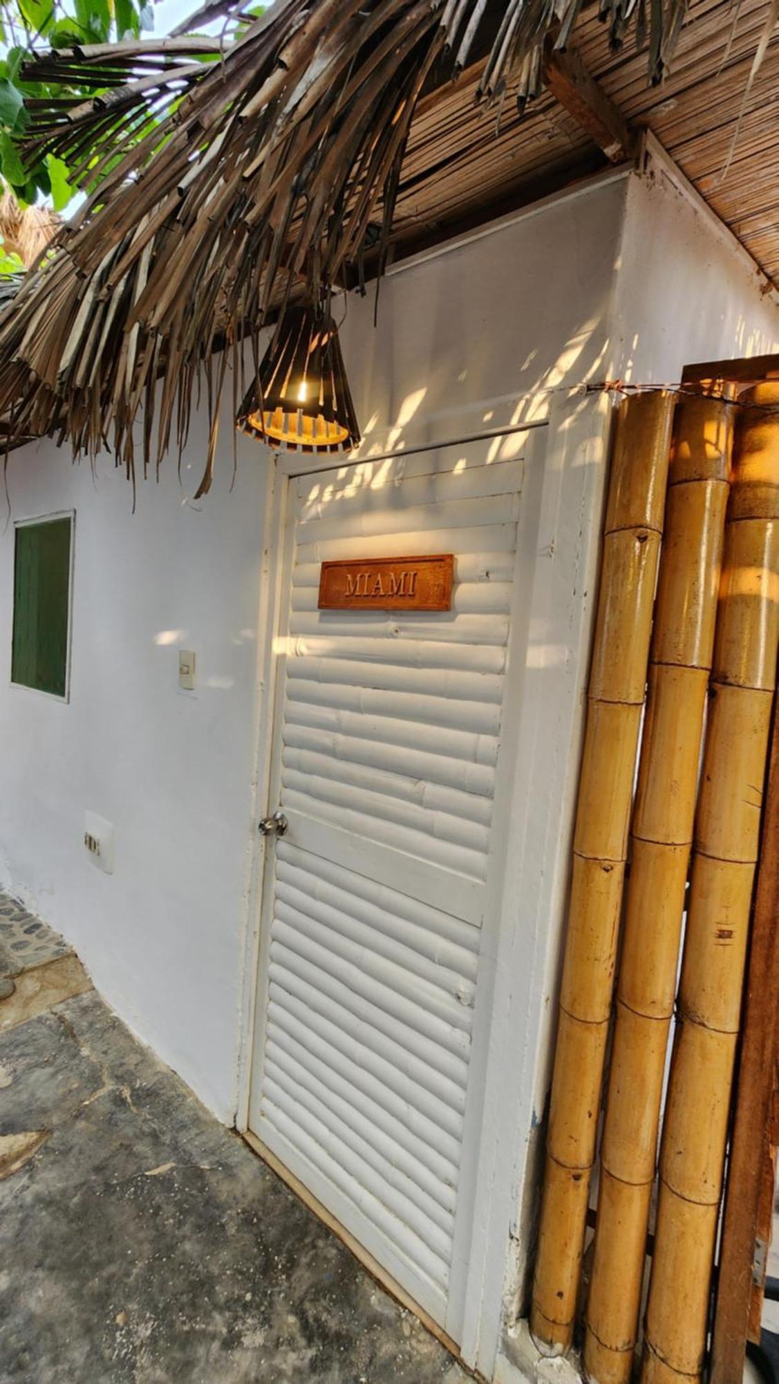 Kinti Guest House Máncora Exterior foto